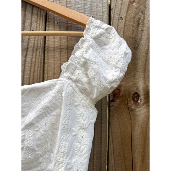 Saltwater Luxe Embroidered Puff-Sleeve Top - Picture 3 of 9